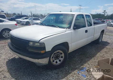 2000 Chevrolet Silverado 1500 from USA, damaged, VIN 1GCEC19V4YE218913